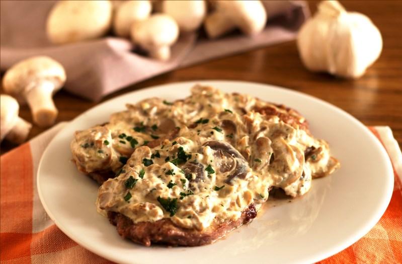  Scaloppine con funghi misti e purè di patate cediservice